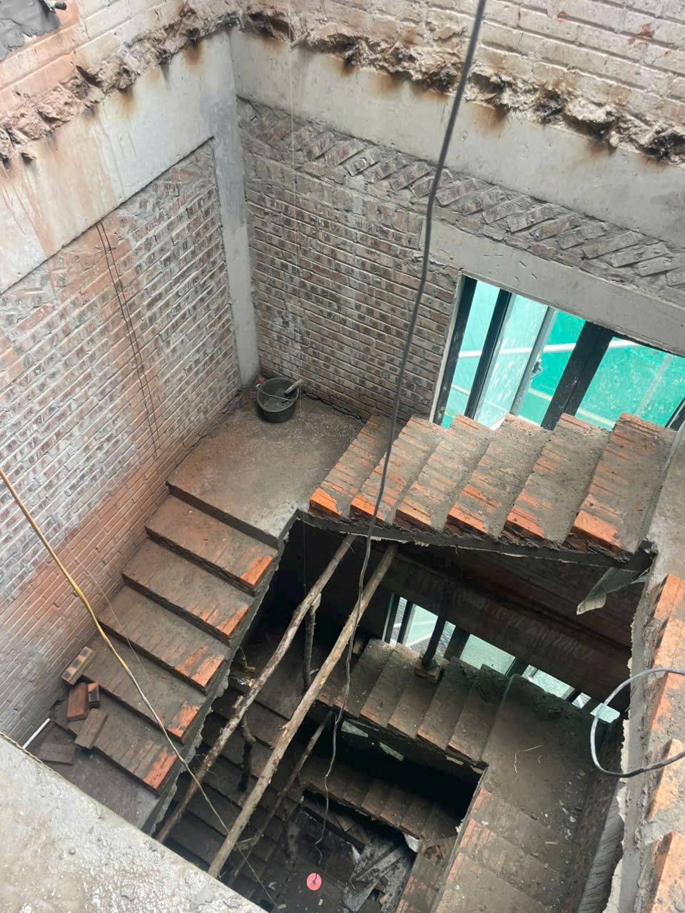 Elevator waiting area