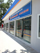 Mặt tiền cửa hàng với hệ cửa kính khung nhôm