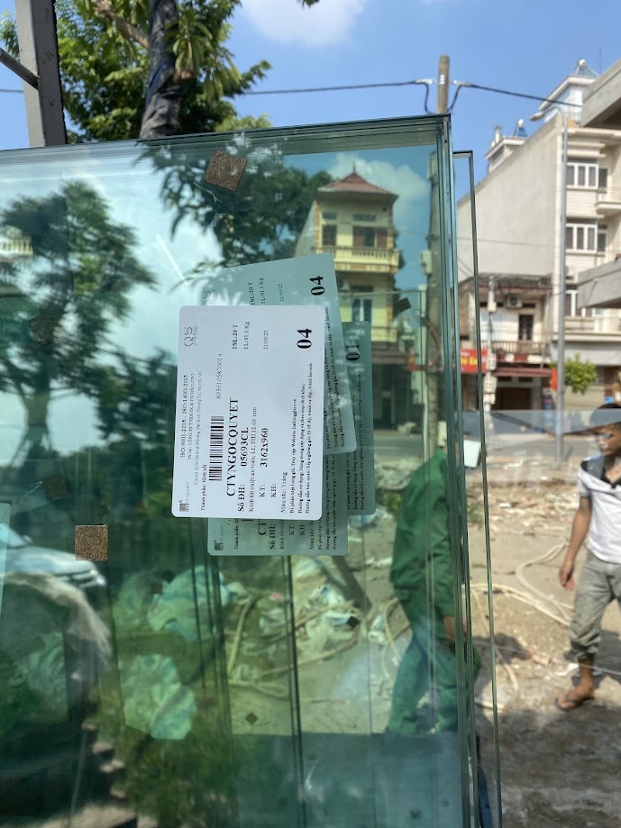 Báo giá kính cường lục 15mm Hailong