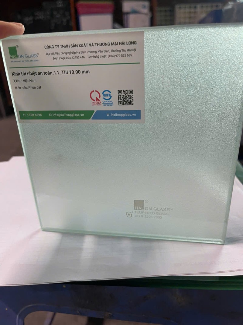 Kính phun cát mờ