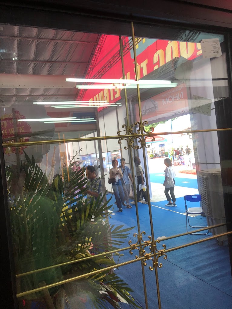 Kính Hộp Nan Trang Trí
