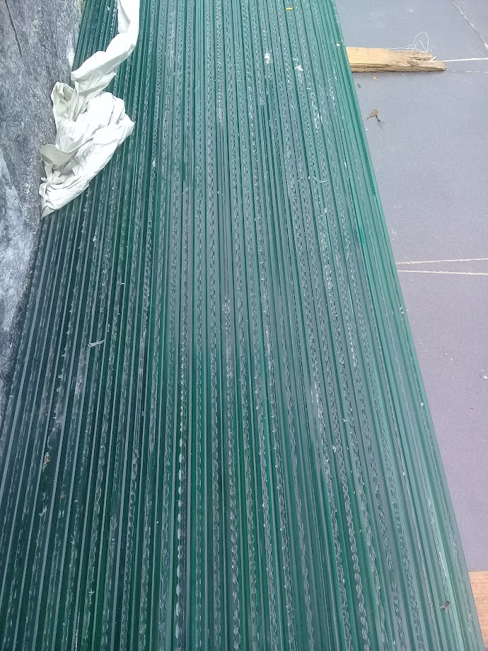 Kính dán cường lực hải long