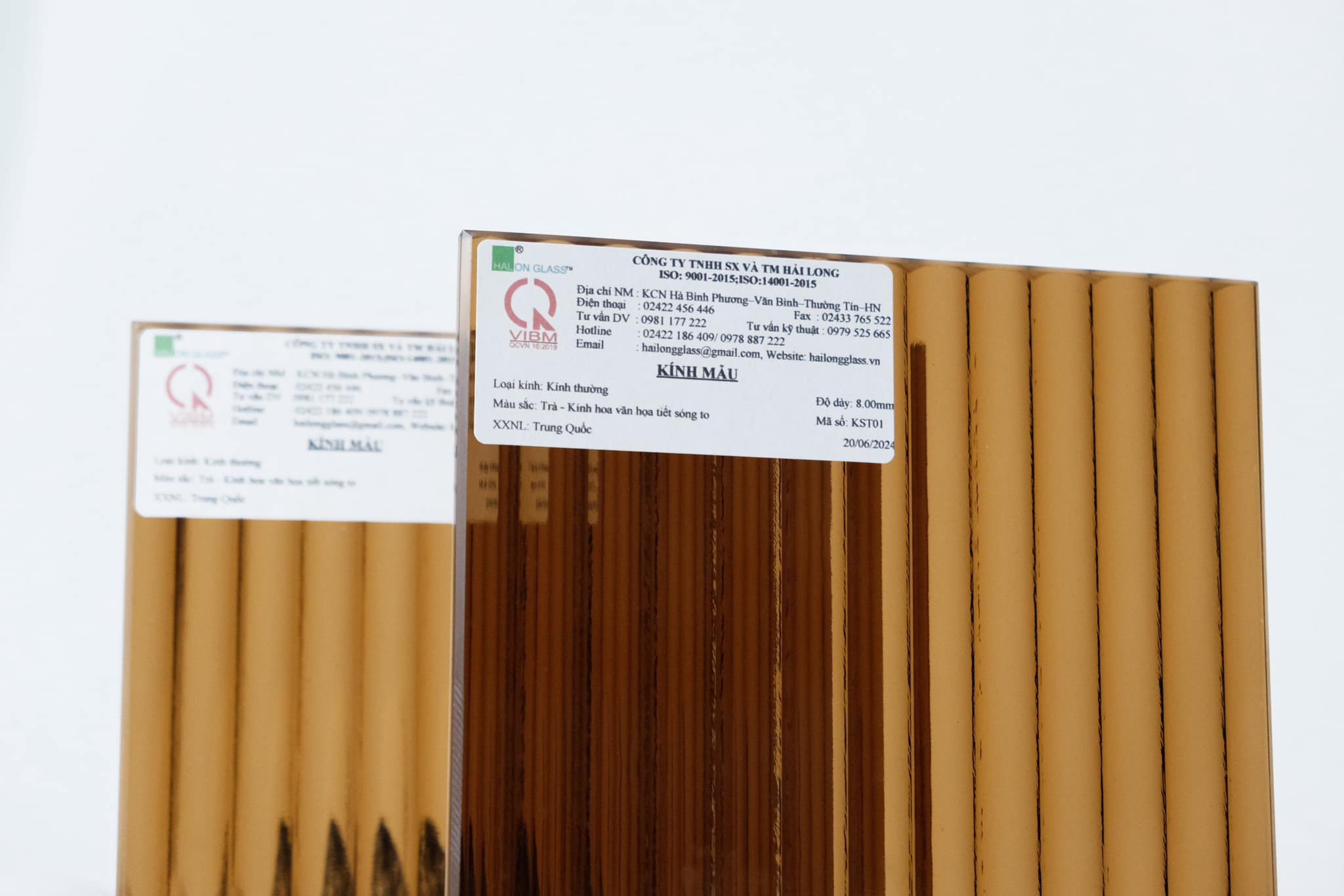 Kính sóng&nbsp; màu trà&nbsp;