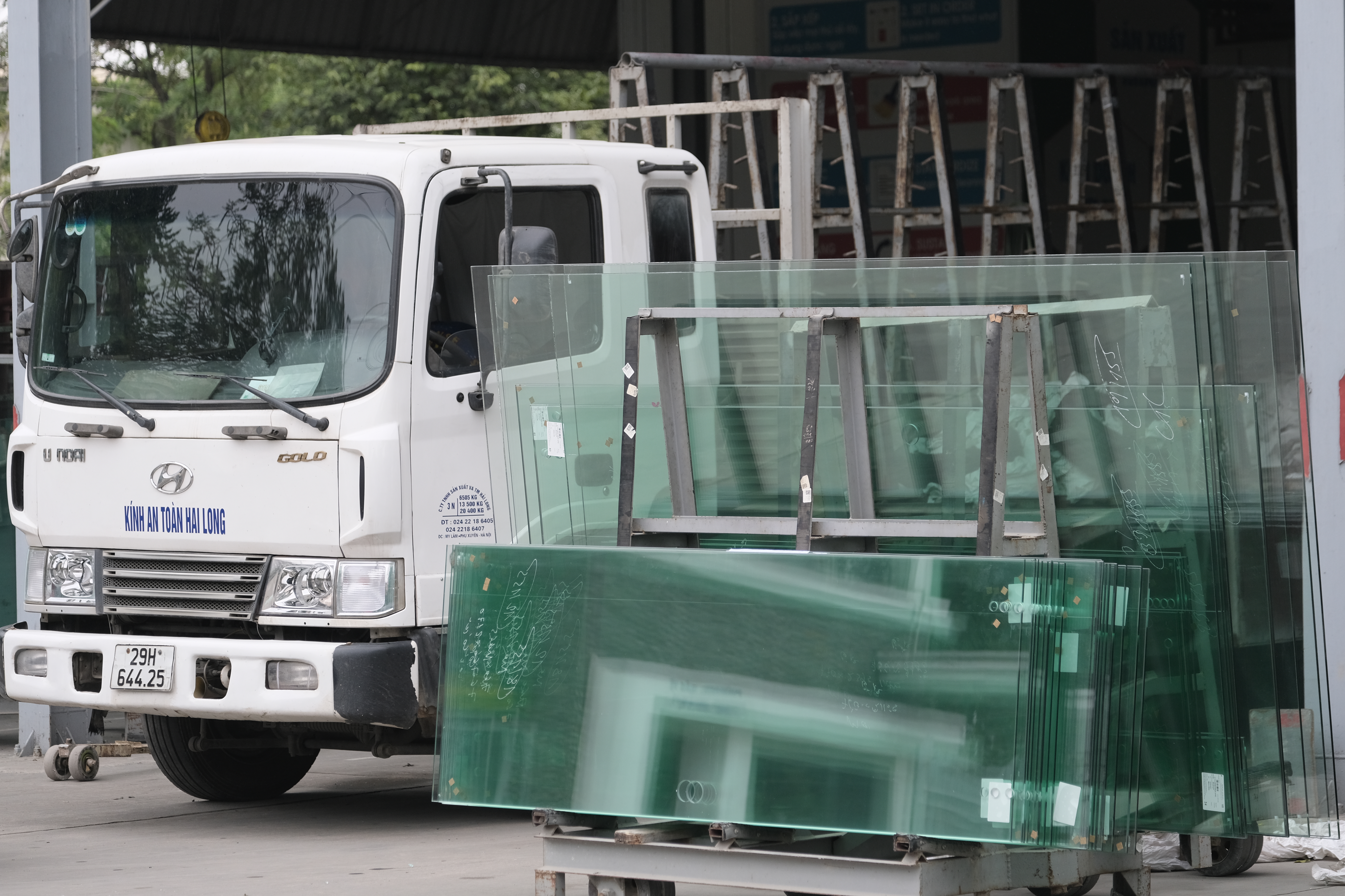 VẬN CHUYỂN KÍNH