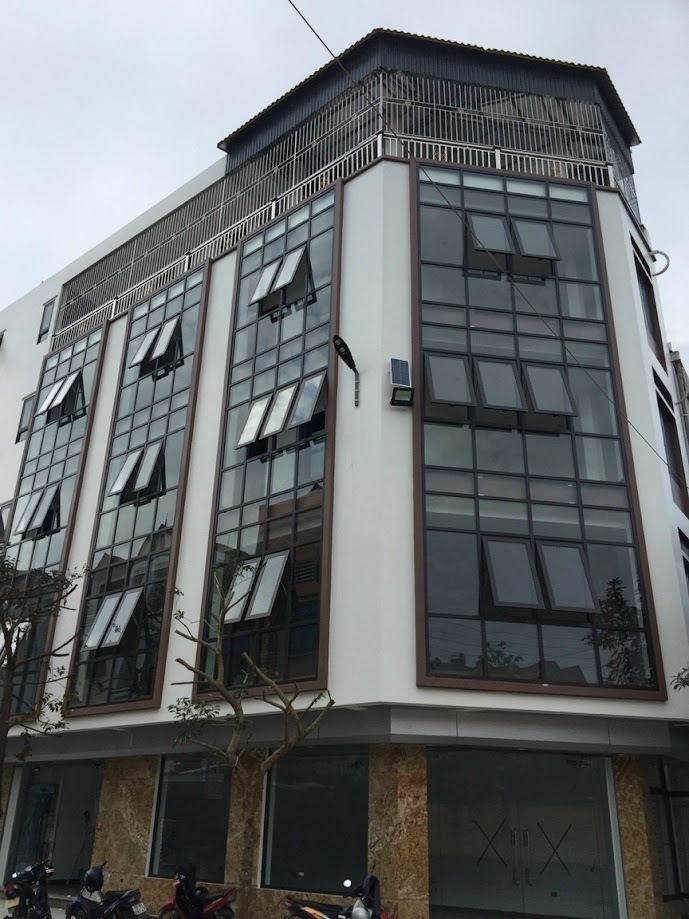 Kính dán an toàn hiện đại
